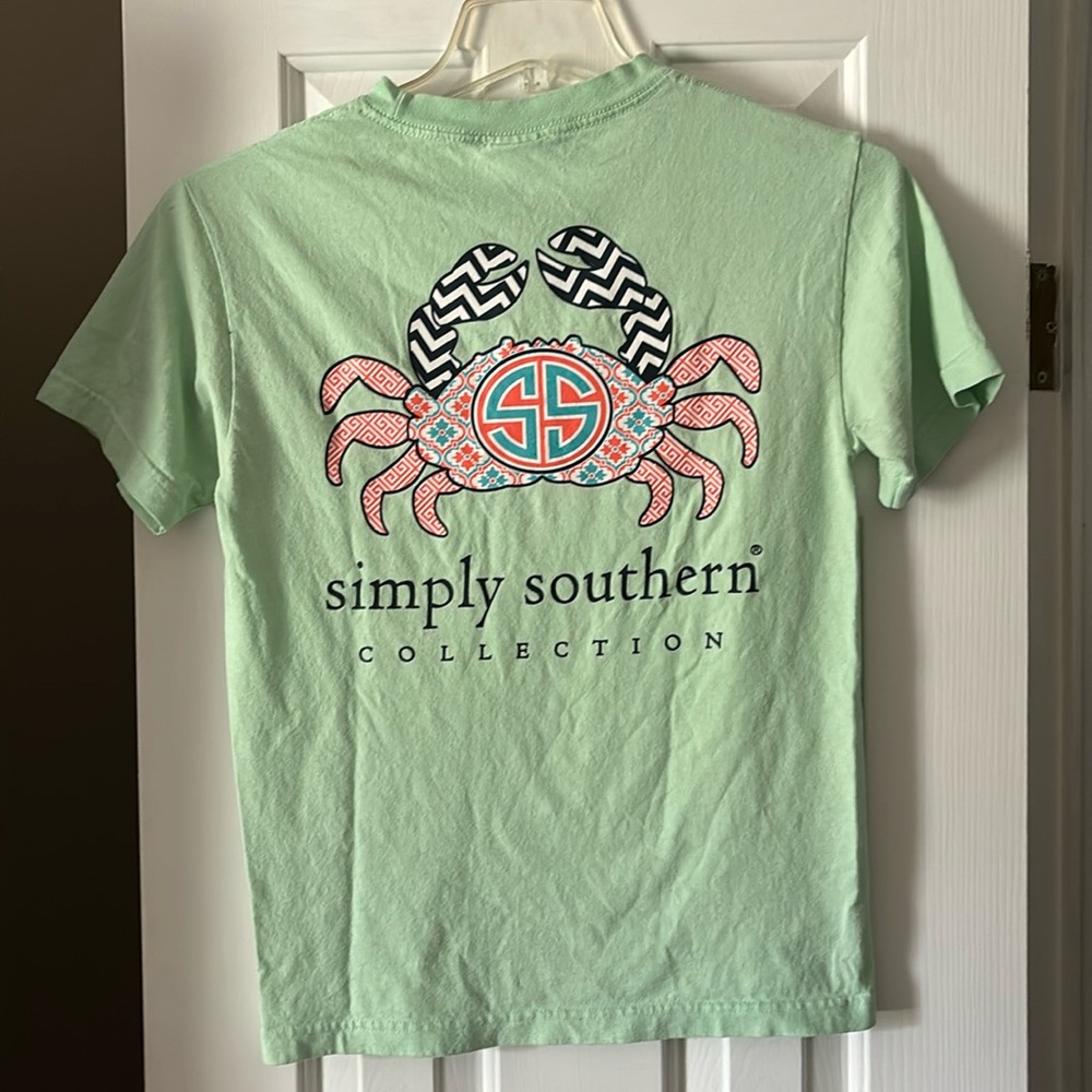 Simply Southern small green t-shirt